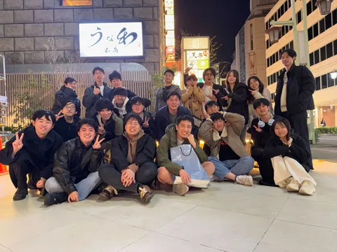 卒業生を追い出しました