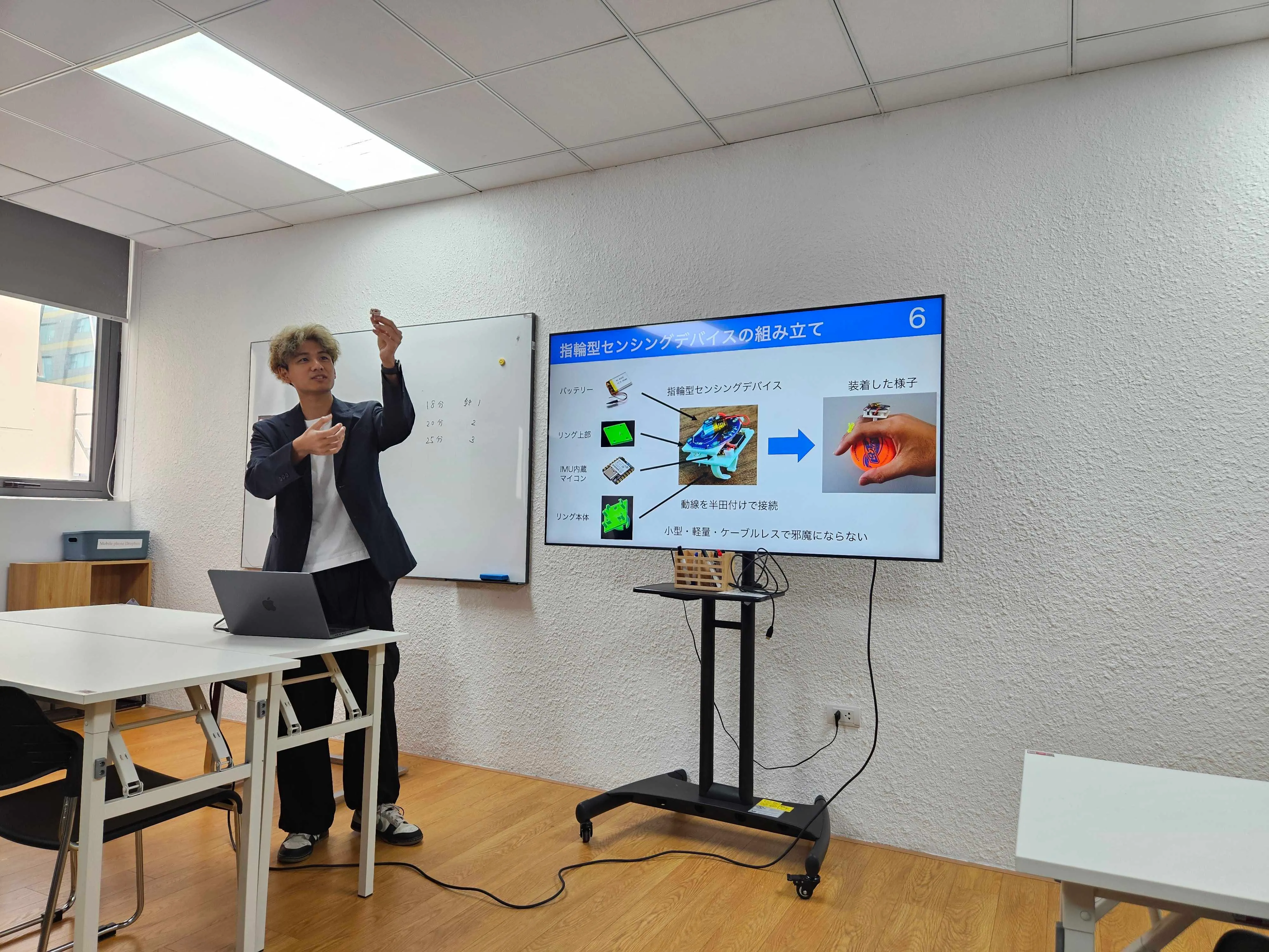 1000028999.jpg (965.6 kB)